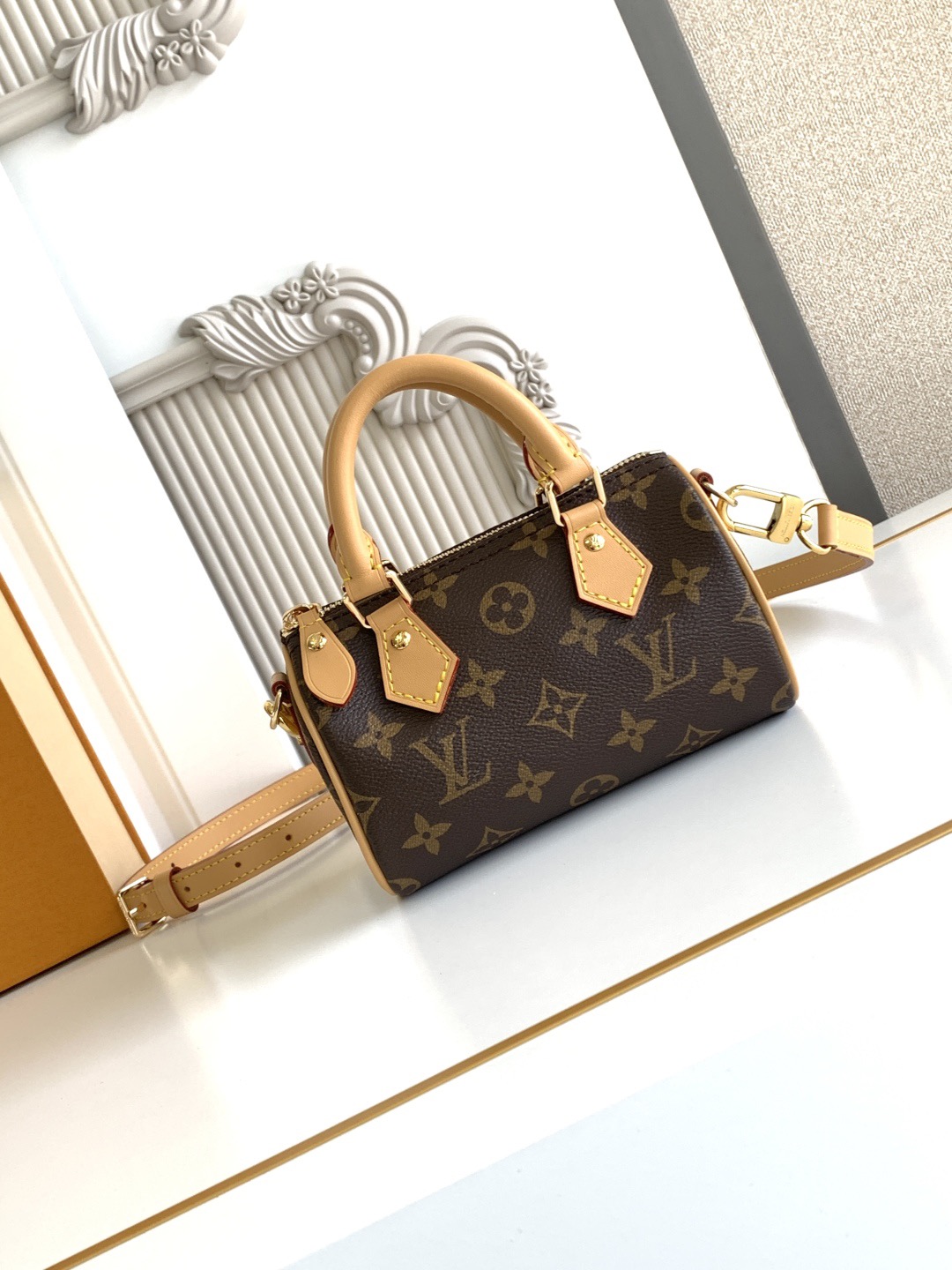 LOUIS VUITTON NANO Speedy Mini トートバッグ M81085