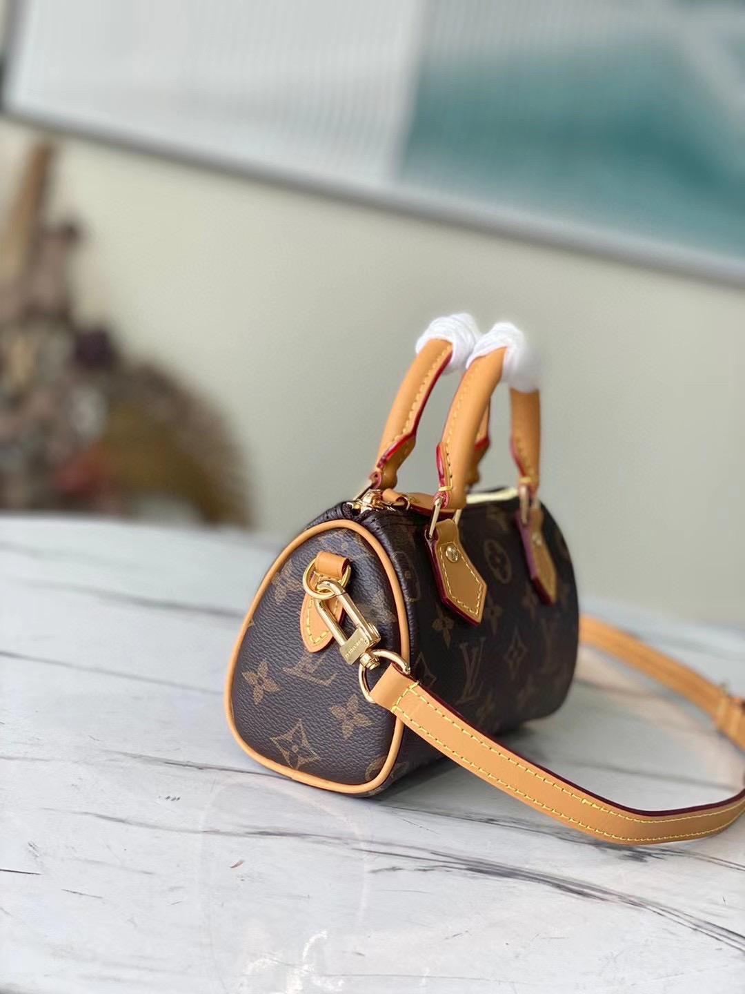 LOUIS VUITTON NANO Speedy Mini トートバッグ M81085