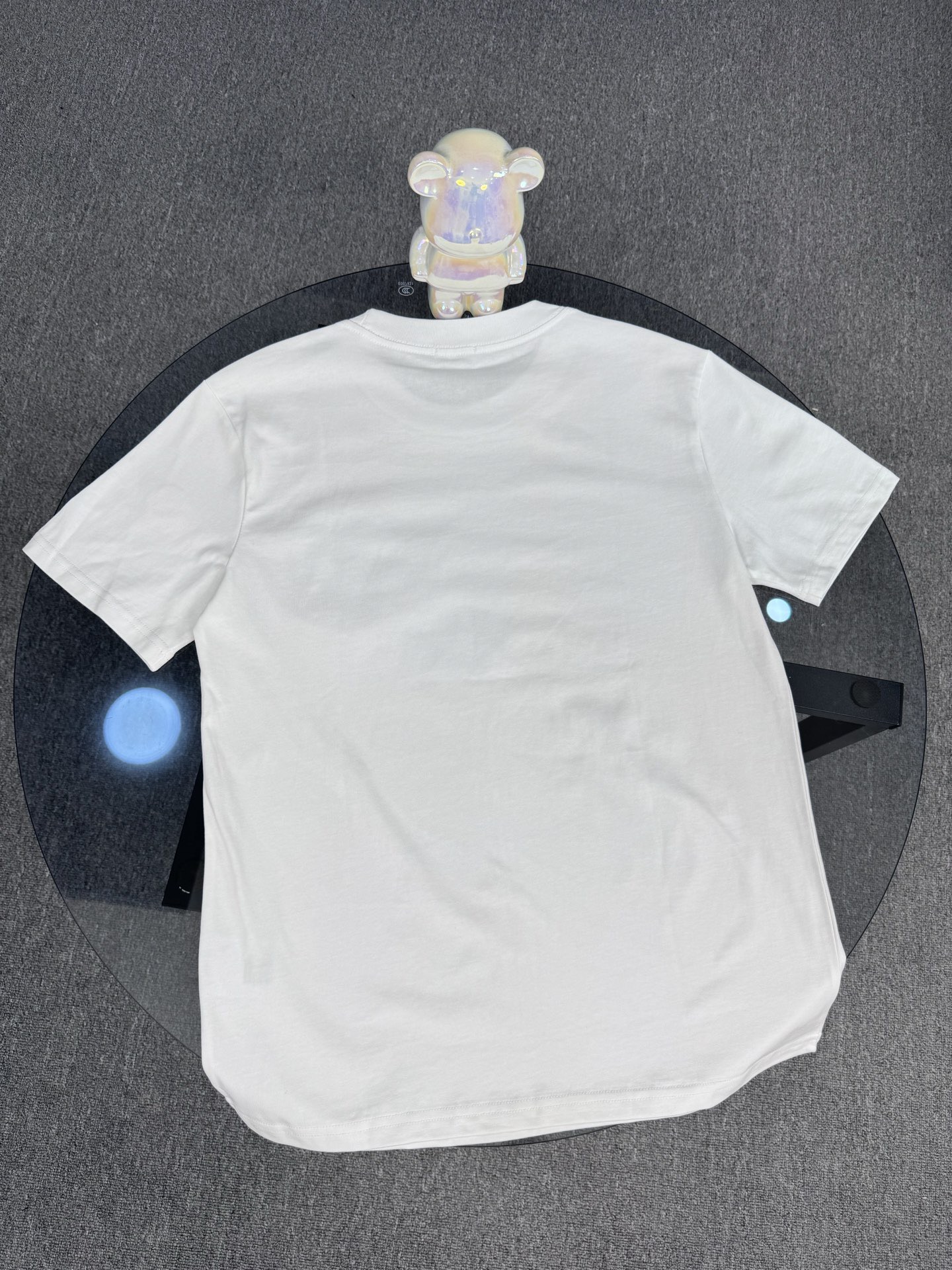 【Moncler 】（モンクレール）胸の刺繍 半袖 男女兼用Tシャツ