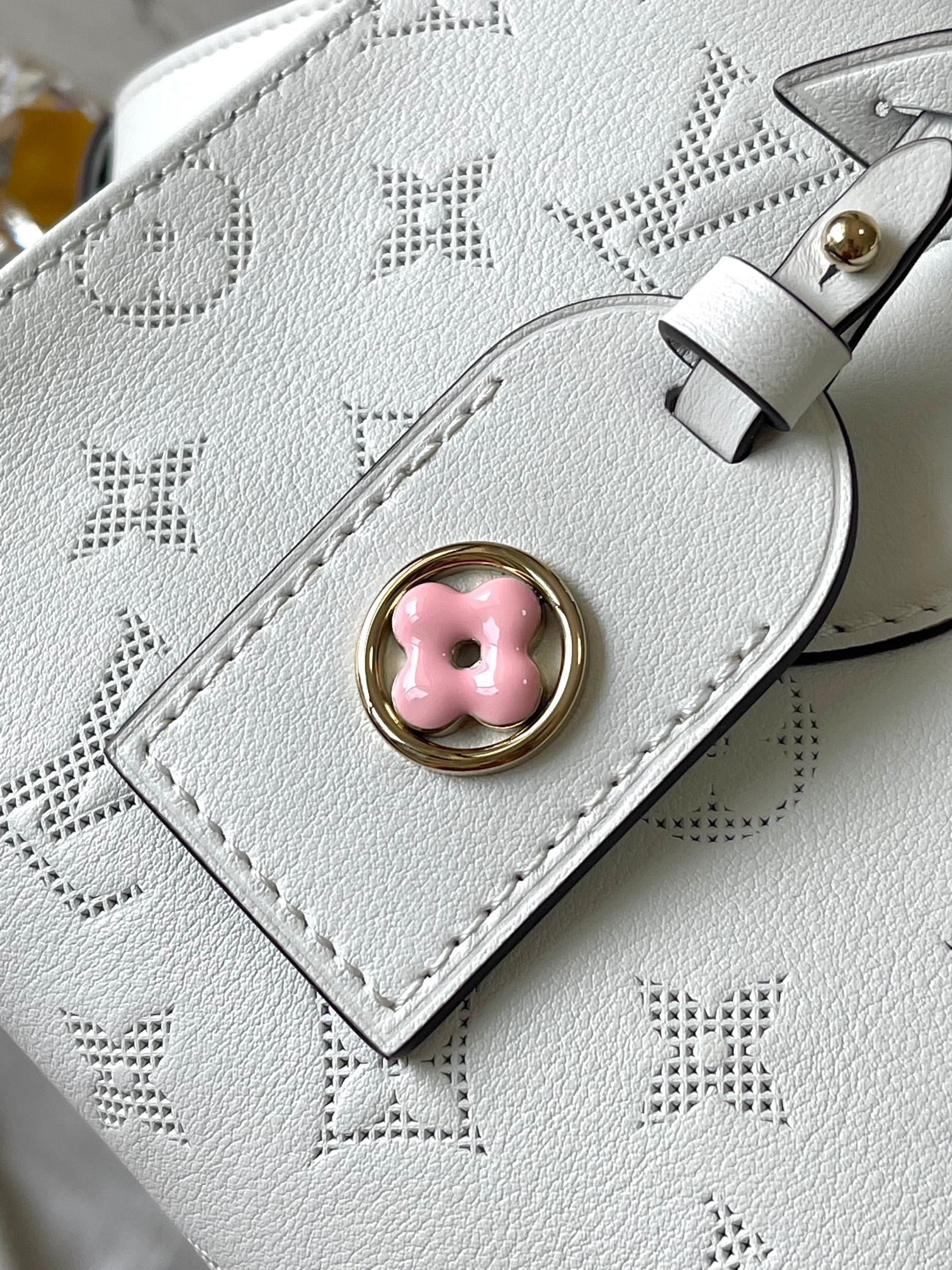 大人気モデル!!完売寸前☆ LOUIS VUITTON  Monogram ハンドバッグ M11274