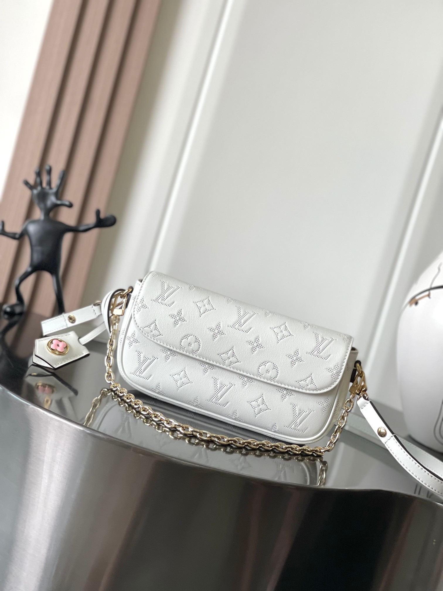 大人気モデル!!完売寸前☆ LOUIS VUITTON SAC RECOLETA ハンドバッグ M11299