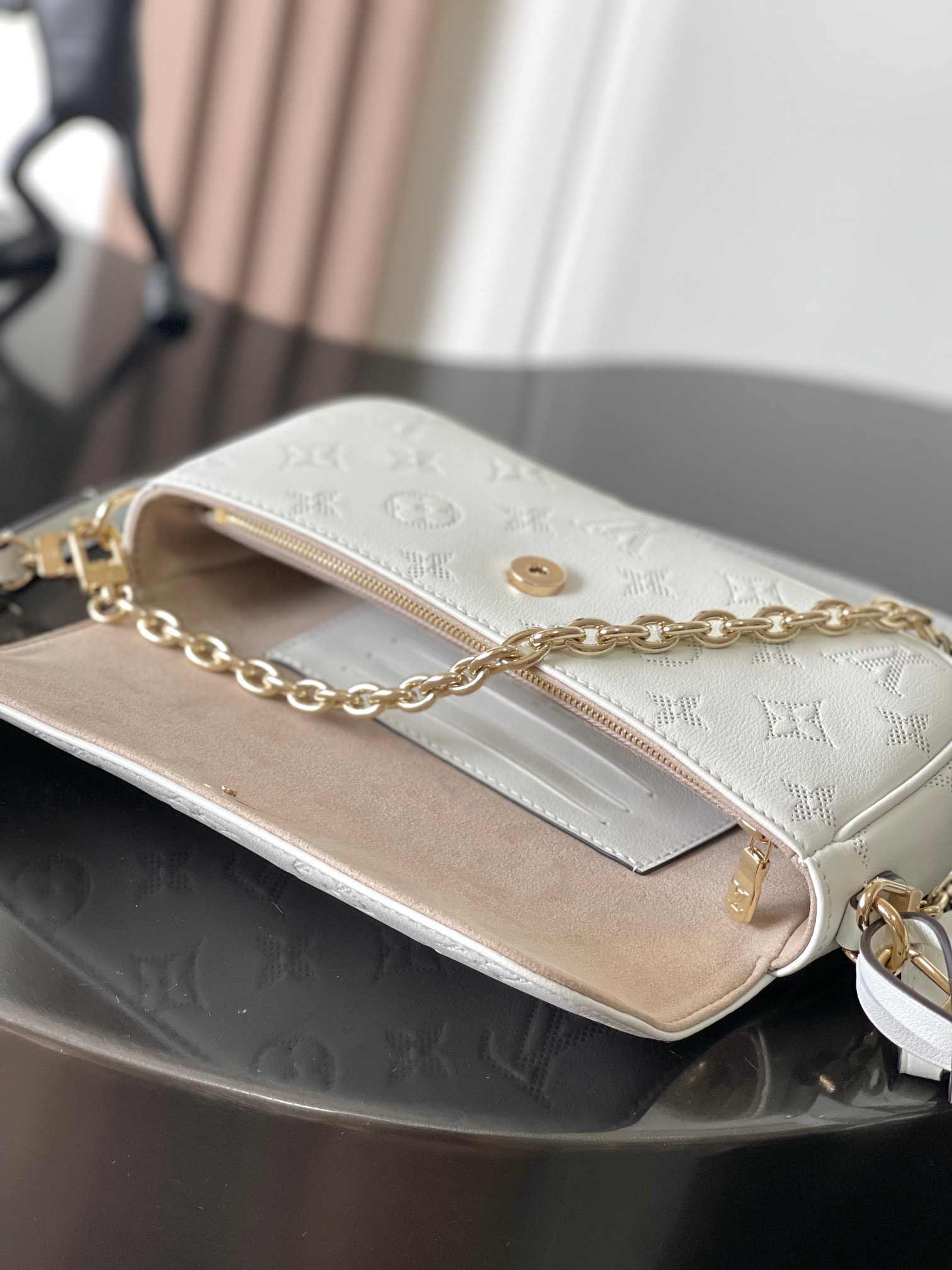 大人気モデル!!完売寸前☆ LOUIS VUITTON SAC RECOLETA ハンドバッグ M11299