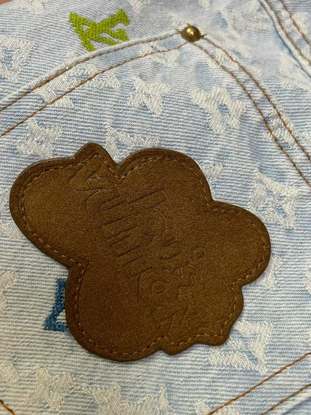 LOUIS VUITTON  Tyler共同ブランドの刺繍入りデニム・ジャケット デニム 男女兼用