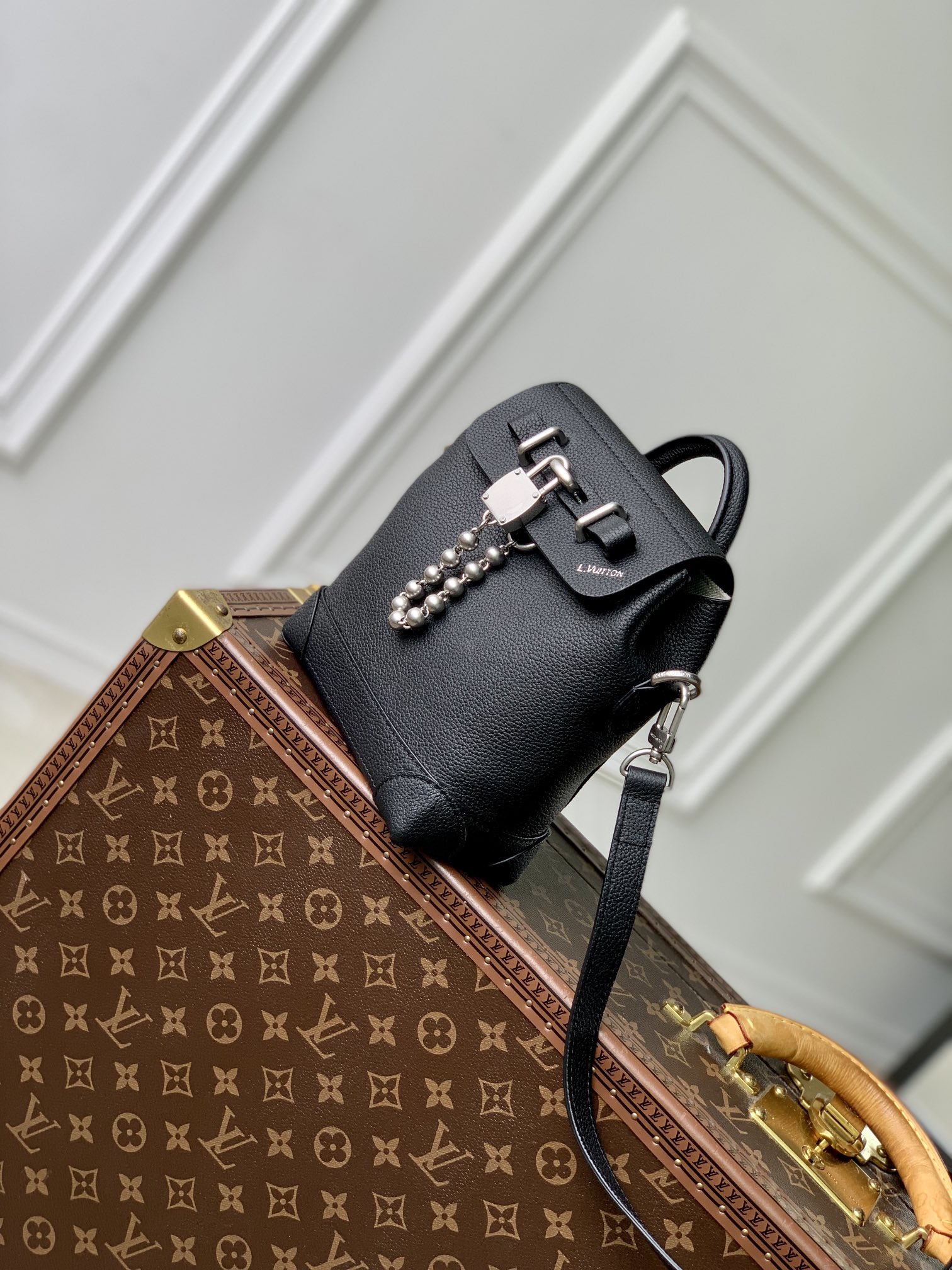 【24FW/荷物が多い時もお洒落に◎】LouisVuitton トートバッグ M11637