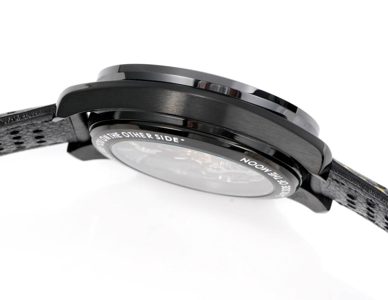 OMEGA（オメガ）スピードマスター ダークサイド・オブ・ザ・ムーン “アポロ8号” 機械式腕時計 44MM