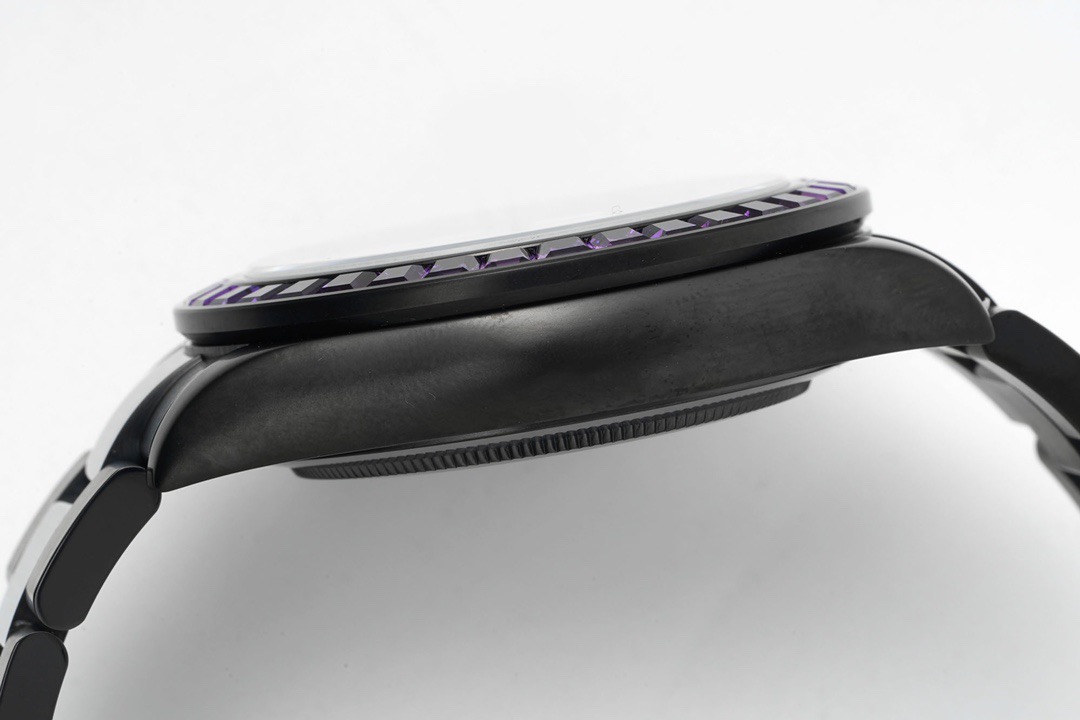 ROLEX（ロレックス）機械式腕時計 デイトナ Daytona パープルダイヤモンド40MM 腕時計 カーボンブラックシリーズ