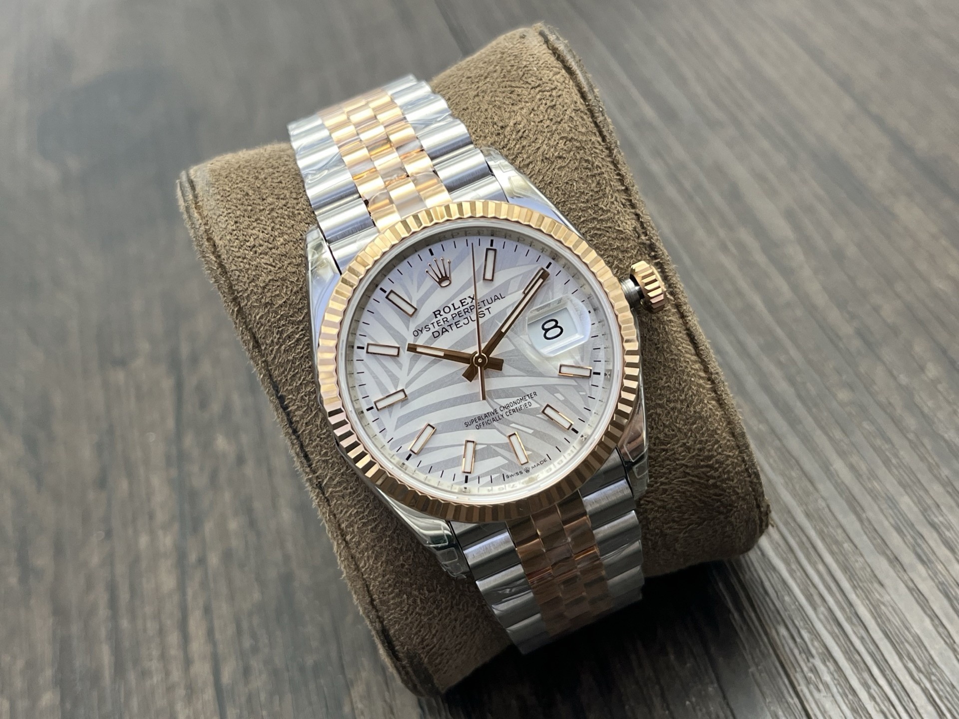 NEW 2025 ロレックス（スイスの腕時計ブランド）Rolex  Land-Dweller 40mm機械式時計 