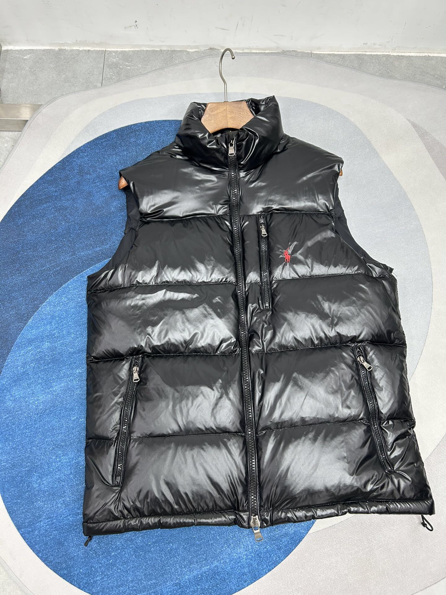 【人気商品】Ralph Lauren（ラルフローレン） ポニー刺繍入り ダウンベスト MONCLER