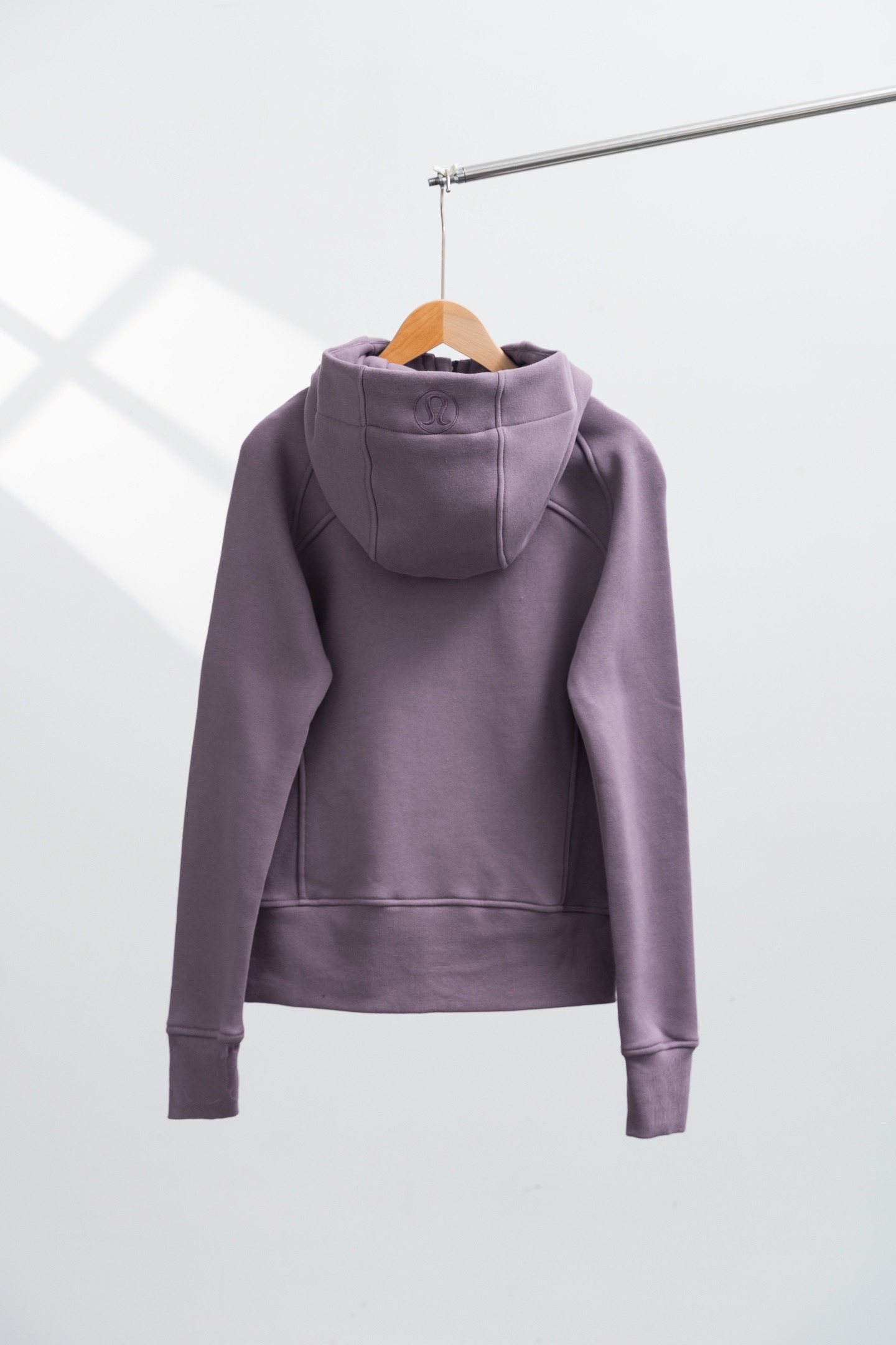 【人気商品】Lululemon（ルルレモン） Scuba ジップアップ スポーツフーディー レディース スリムフィットジャケット MONCLER