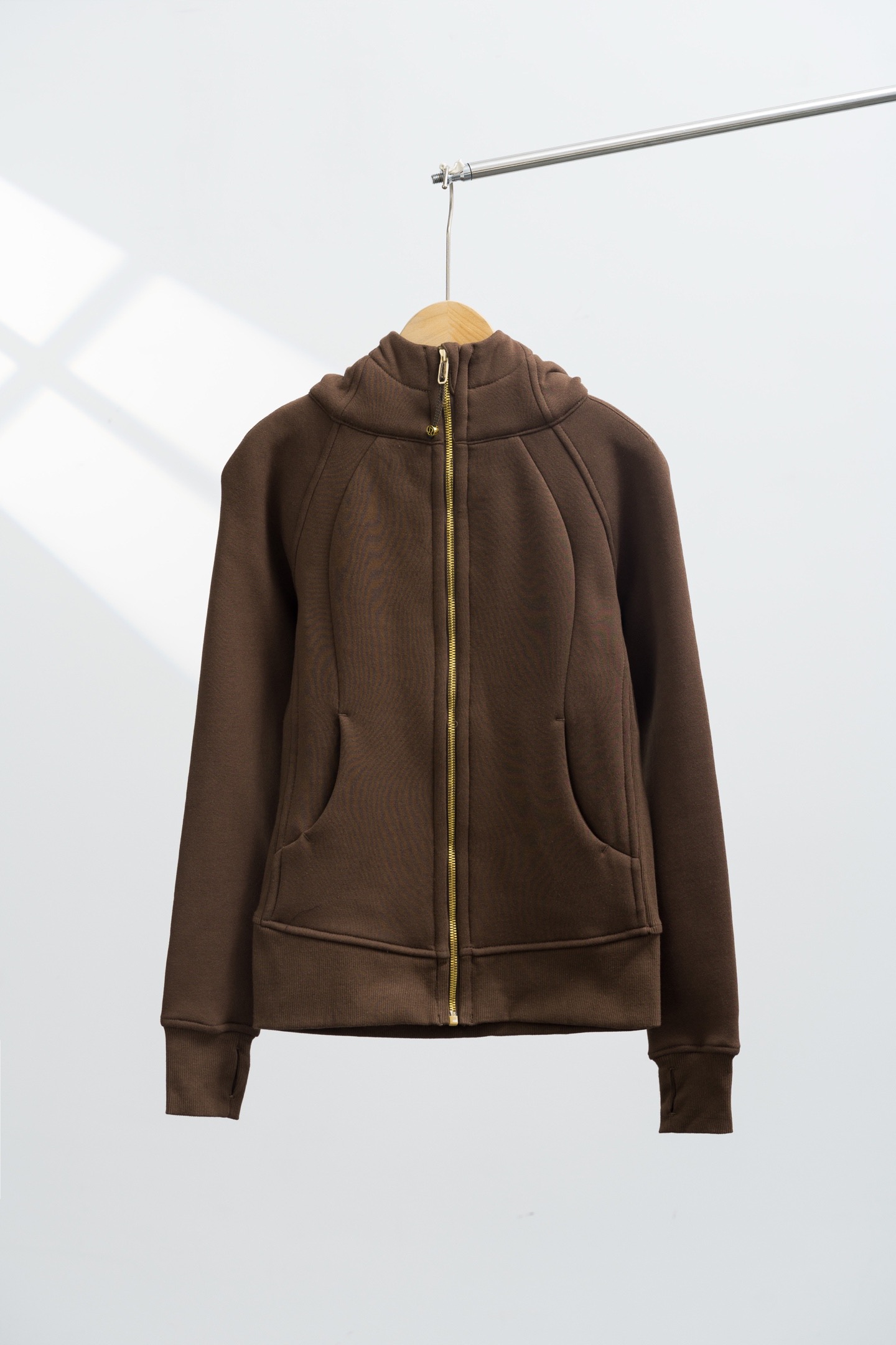 【人気商品】Lululemon（ルルレモン） Scuba ジップアップ スポーツフーディー レディース スリムフィットジャケット MONCLER