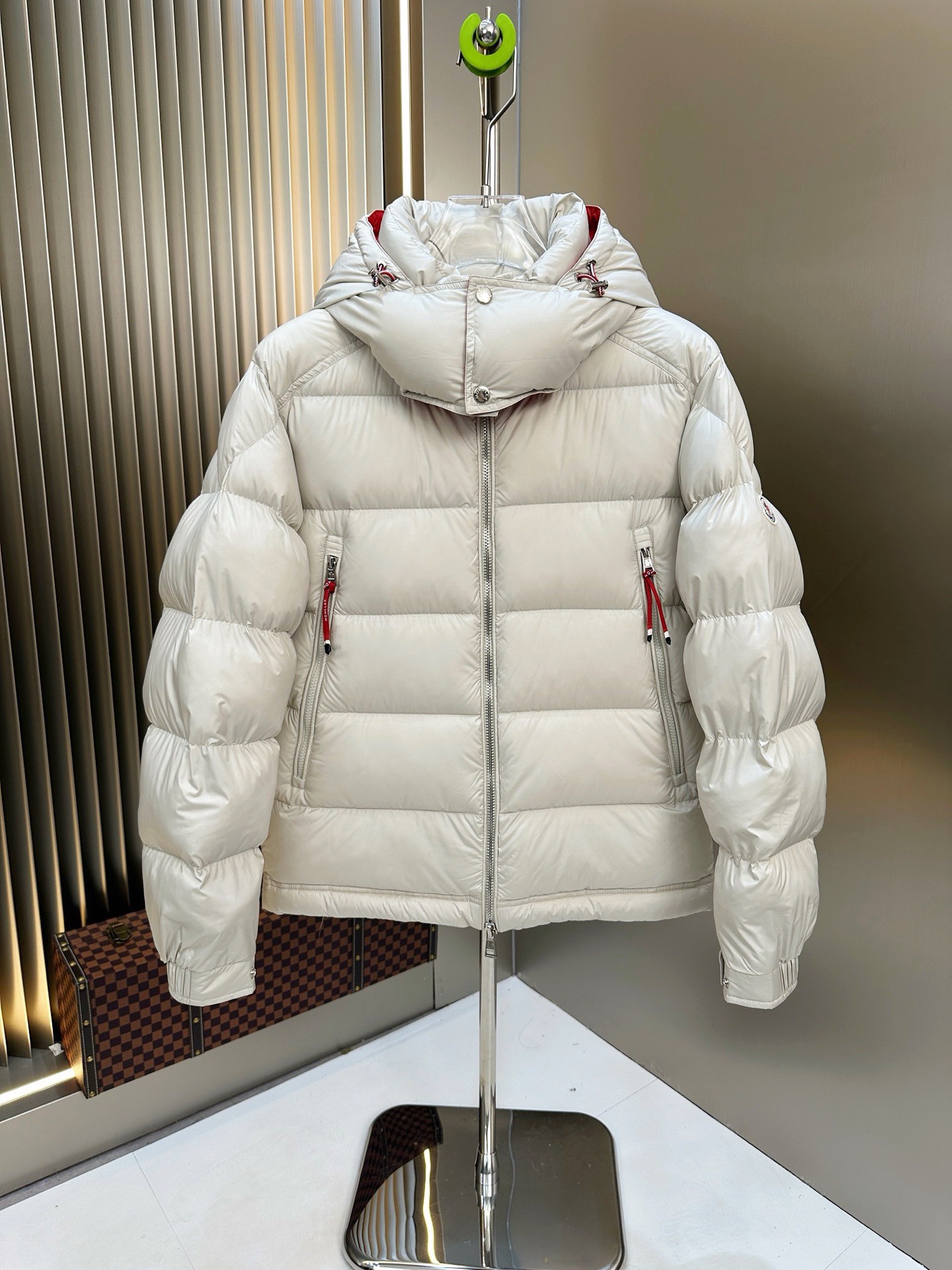 Moncler（モンクレール） 2025年最新作 ファッションデザイナーズモデル ダウンジャケット