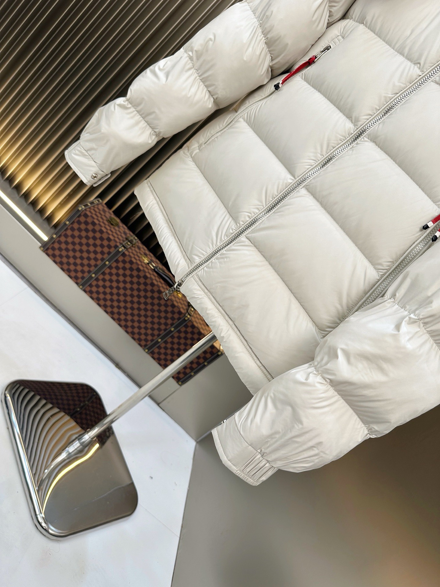 Moncler（モンクレール） 2025年最新作 ファッションデザイナーズモデル ダウンジャケット