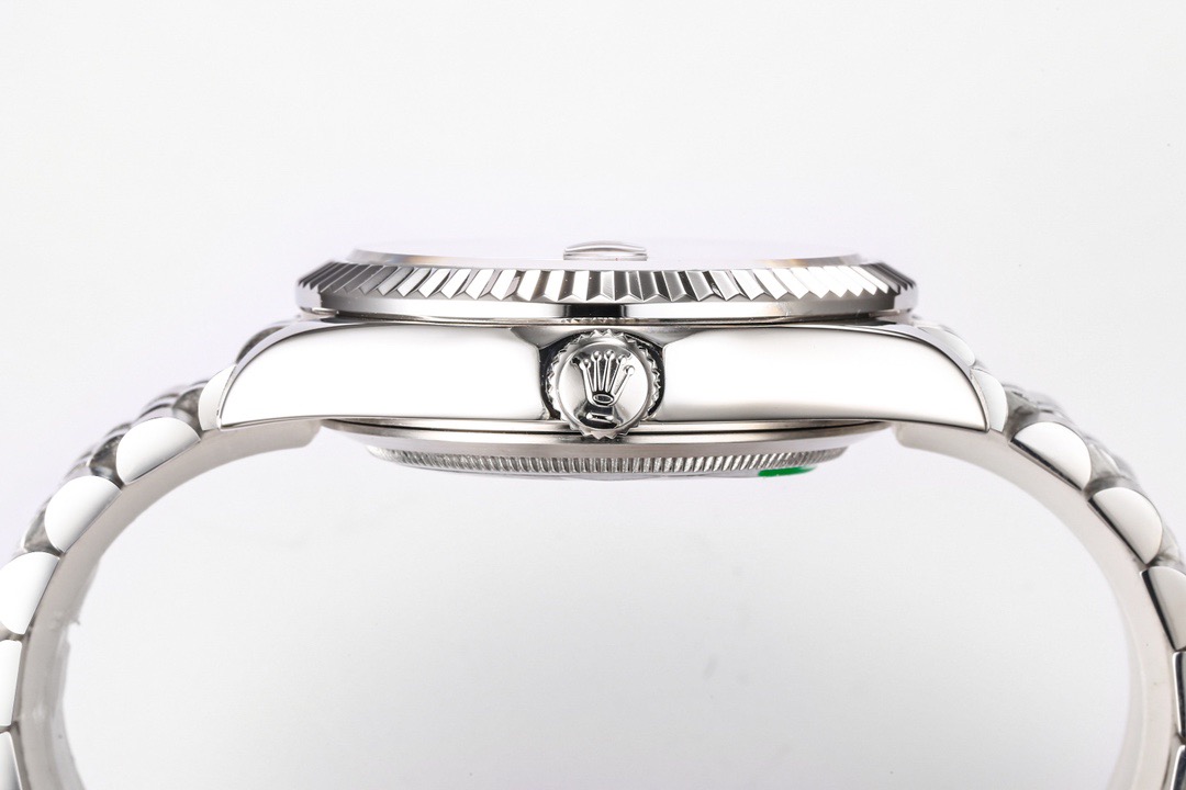 2025 ROLEX ロレックス スカイウォーカー ブルー文字盤 42mm 機械式時計