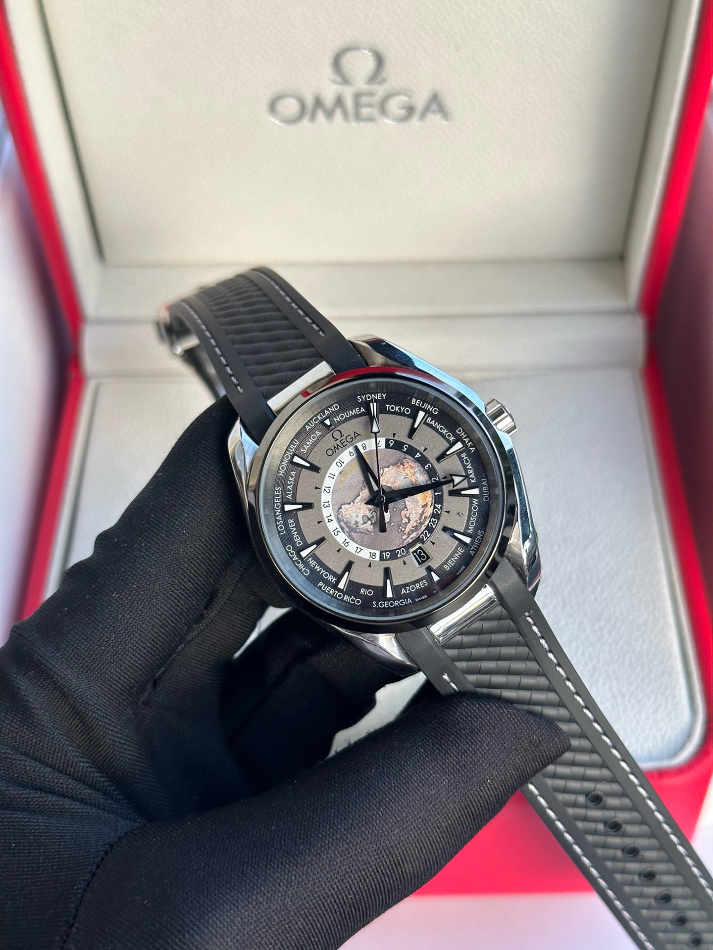 OMEGA オメガ シーマスター アクアテリア 150m 41mm 機械式腕時計