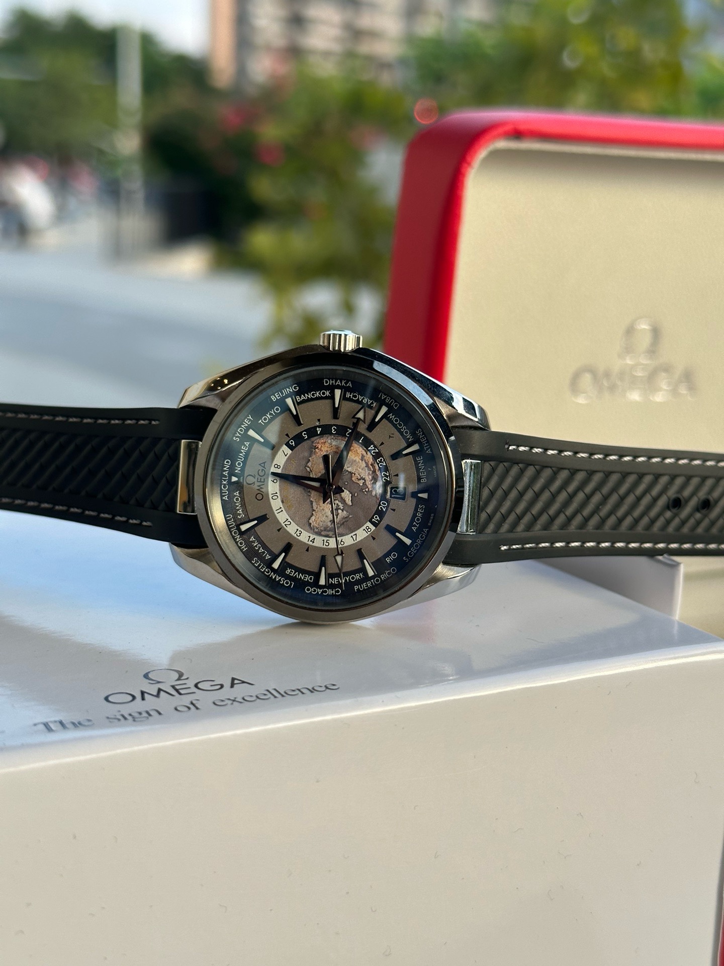 OMEGA オメガ シーマスター アクアテリア 150m 41mm 機械式腕時計