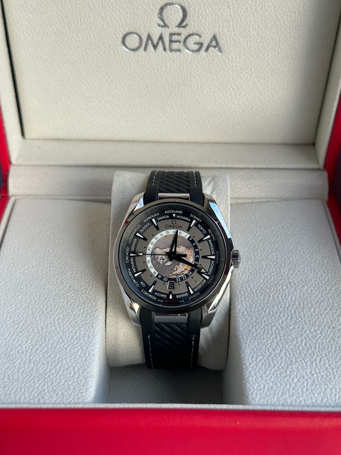 OMEGA オメガ シーマスター アクアテリア 150m 41mm 機械式腕時計