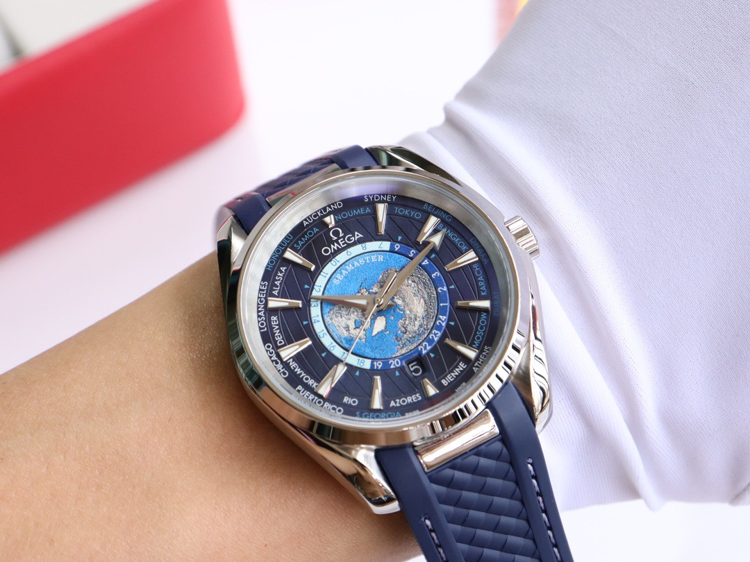 OMEGA オメガ シーマスター アクアテリア 150m 41mm 機械式腕時計