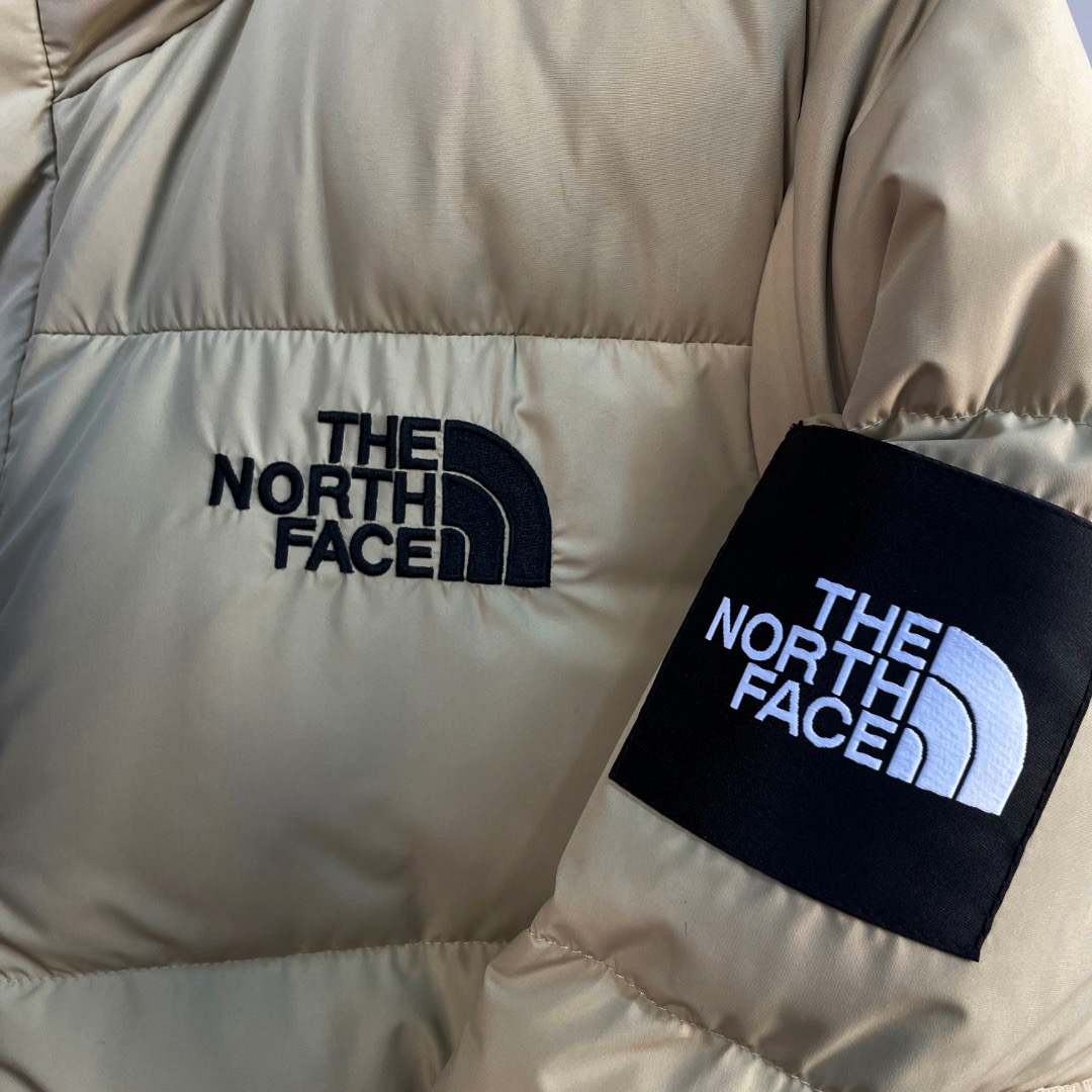 𝐓𝐡𝐞 𝐍𝐨𝐫𝐭𝐡 𝐅𝐚𝐜𝐞 F22 ノースフェイス ロングダウンコート 申ミナ（シン・ミナ）着用モデルmoncler