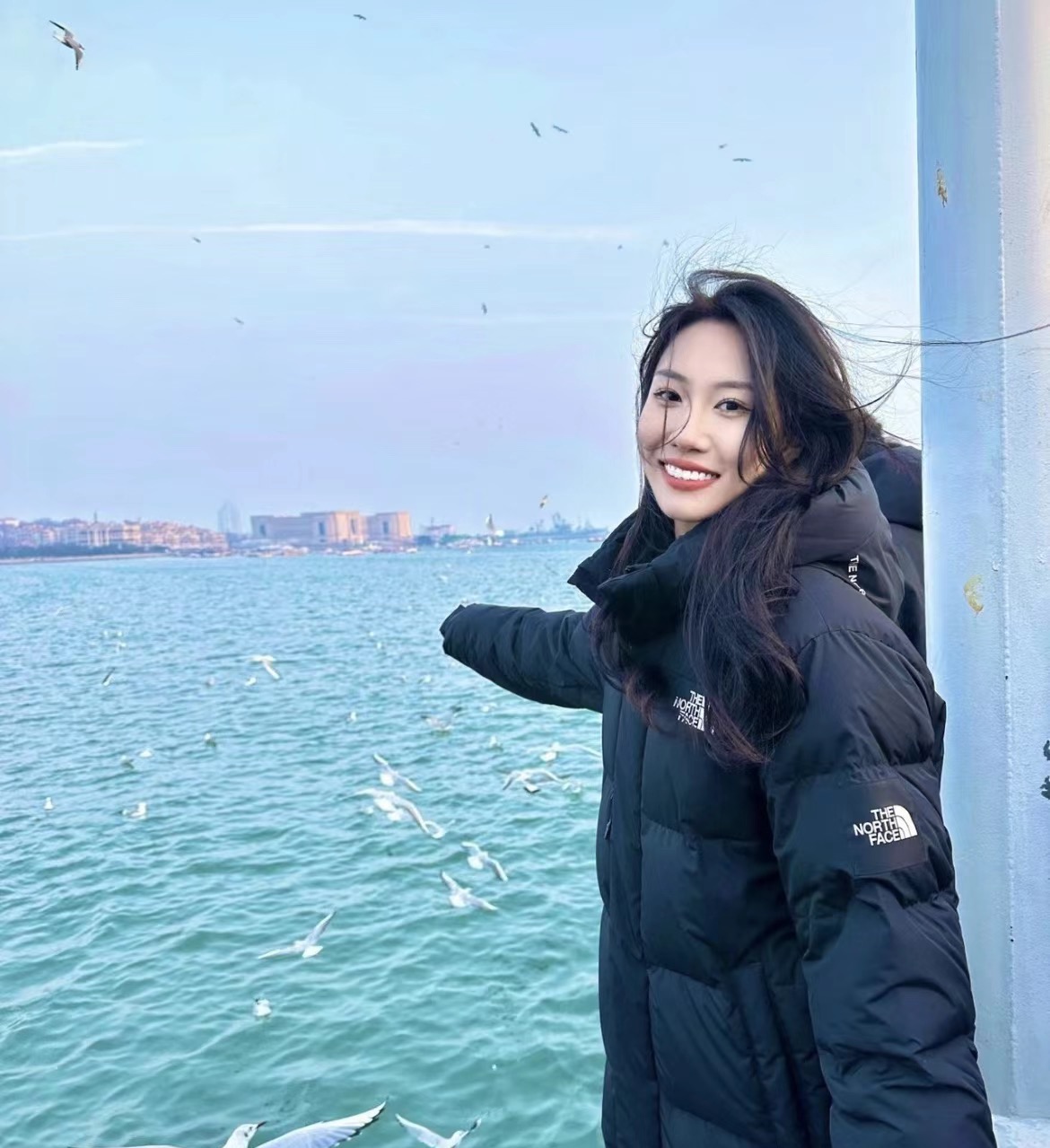 𝐓𝐡𝐞 𝐍𝐨𝐫𝐭𝐡 𝐅𝐚𝐜𝐞 F22 ノースフェイス ロングダウンコート 申ミナ（シン・ミナ）着用モデルmoncler