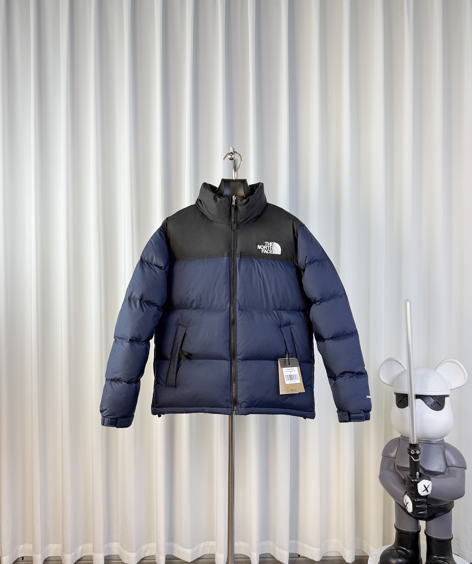 𝐓𝐡𝐞 𝐍𝐨𝐫𝐭𝐡 𝐅𝐚𝐜𝐞 1996 ノースフェイス ダウンジャケット 大人用 カップルペアモデルmoncler