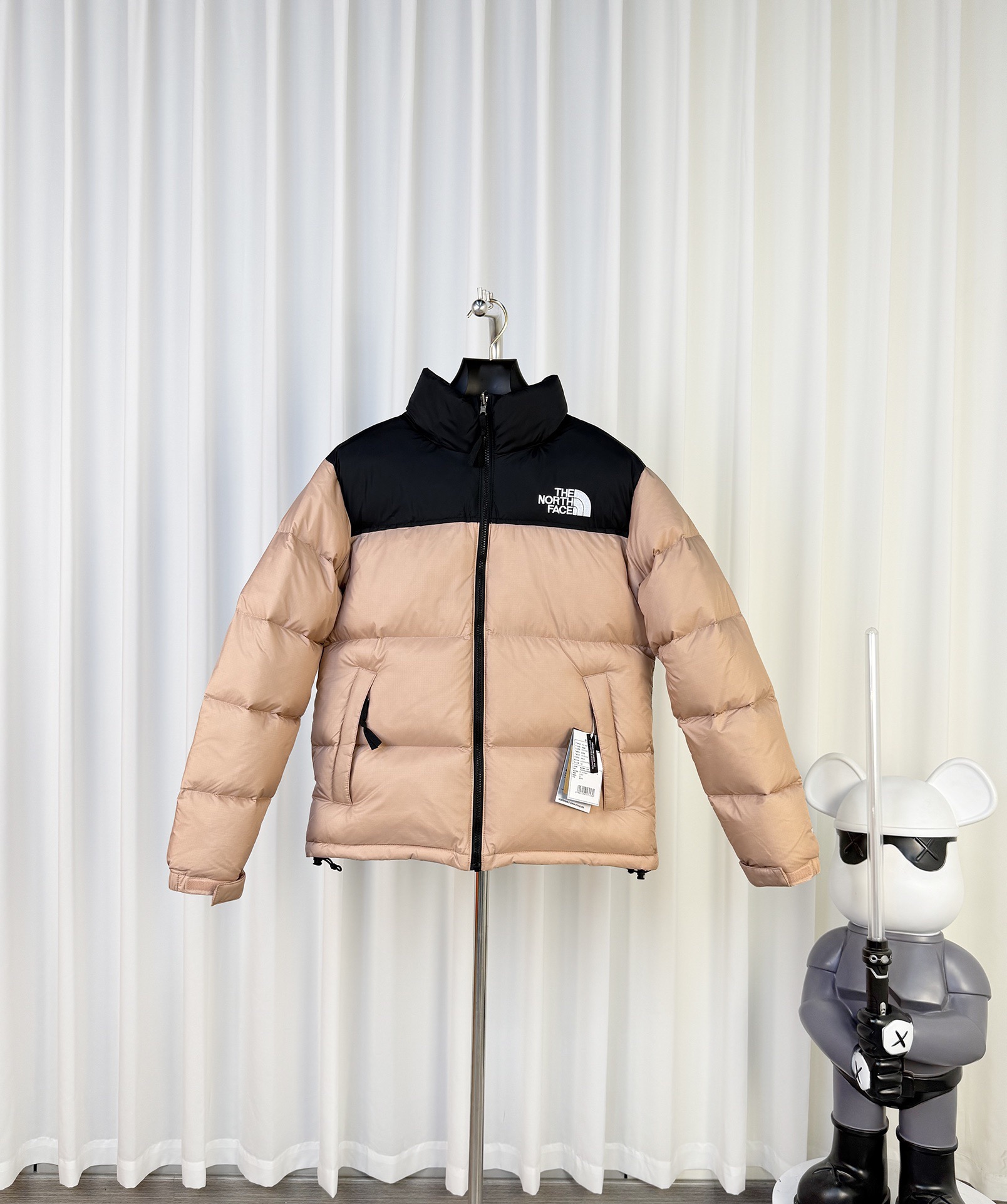 𝐓𝐡𝐞 𝐍𝐨𝐫𝐭𝐡 𝐅𝐚𝐜𝐞 1996 ノースフェイス ダウンジャケット 大人用 カップルペアモデルmoncler