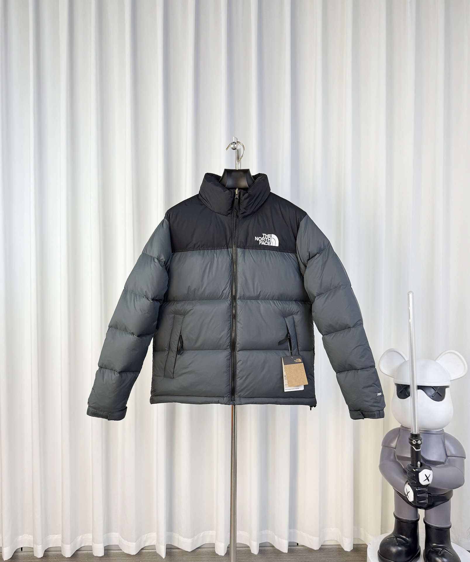 𝐓𝐡𝐞 𝐍𝐨𝐫𝐭𝐡 𝐅𝐚𝐜𝐞 1996 ノースフェイス ダウンジャケット 大人用 カップルペアモデルmoncler