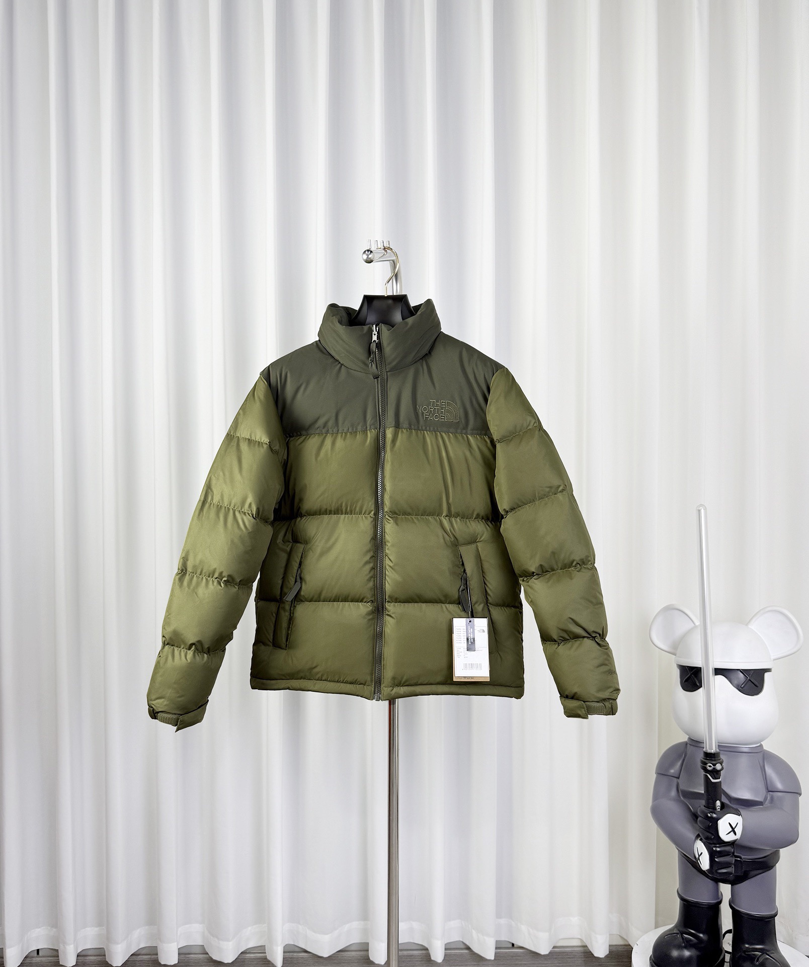 𝐓𝐡𝐞 𝐍𝐨𝐫𝐭𝐡 𝐅𝐚𝐜𝐞 1996 ノースフェイス ダウンジャケット 大人用 カップルペアモデルmoncler