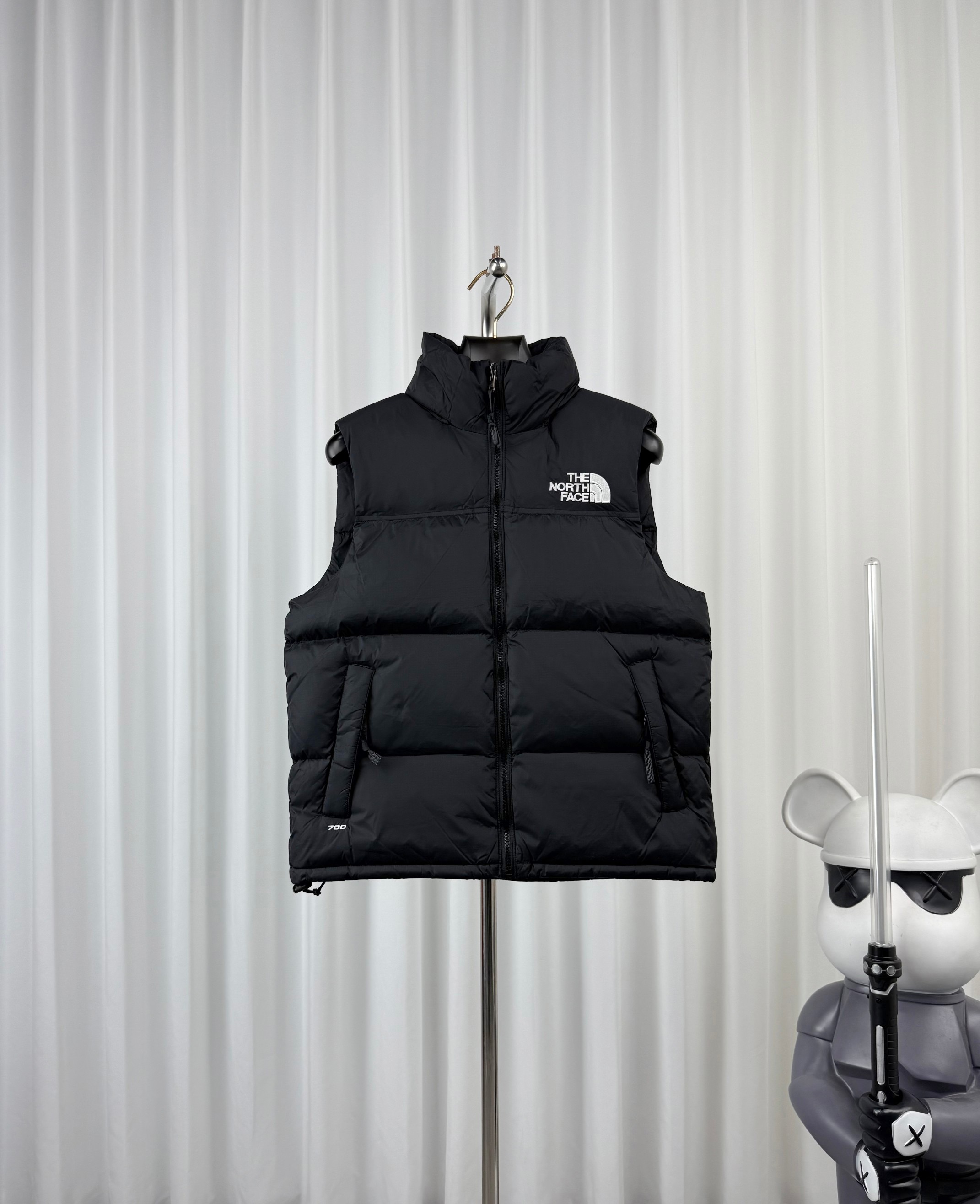 𝐓𝐡𝐞 𝐍𝐨𝐫𝐭𝐡 𝐅𝐚𝐜𝐞 1996 ノースフェイス キッズダウンベスト／子供用ダウンベストmoncler