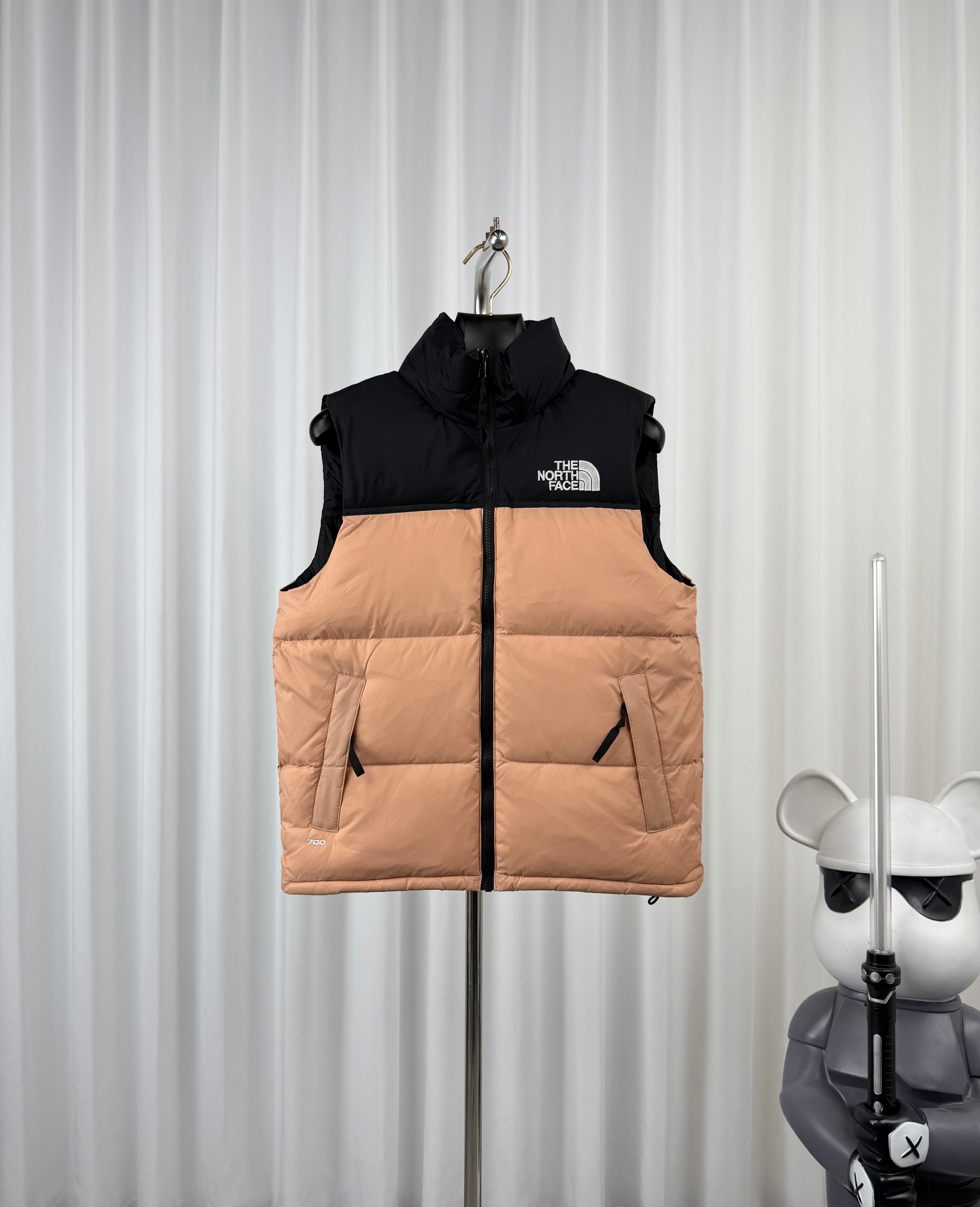 𝐓𝐡𝐞 𝐍𝐨𝐫𝐭𝐡 𝐅𝐚𝐜𝐞 1996 ノースフェイス キッズダウンベスト／子供用ダウンベストmoncler
