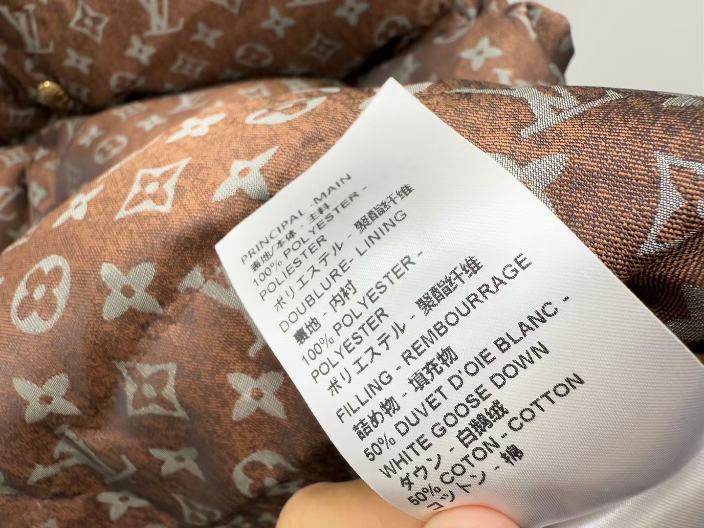 LOUIS VUITTON  ルイ・ヴィトン* 👑2025年秋冬新作 ダウンベスト ホワイトグースダウン  MONCLER