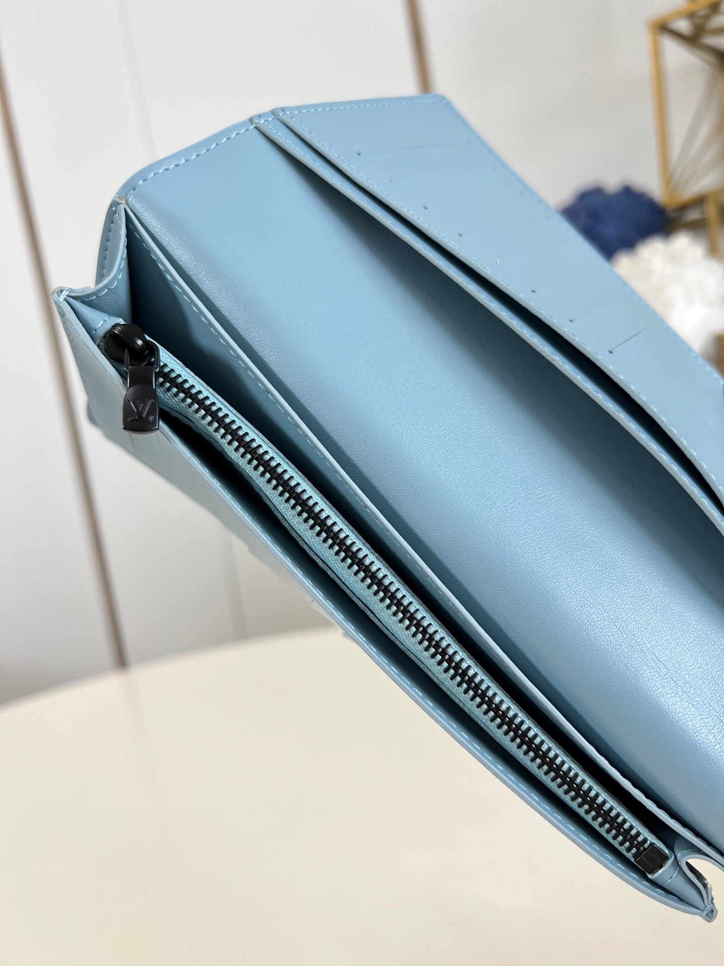 日本完売【LV】 Brazza M14802 アイスブルー M69038 M14788財布 