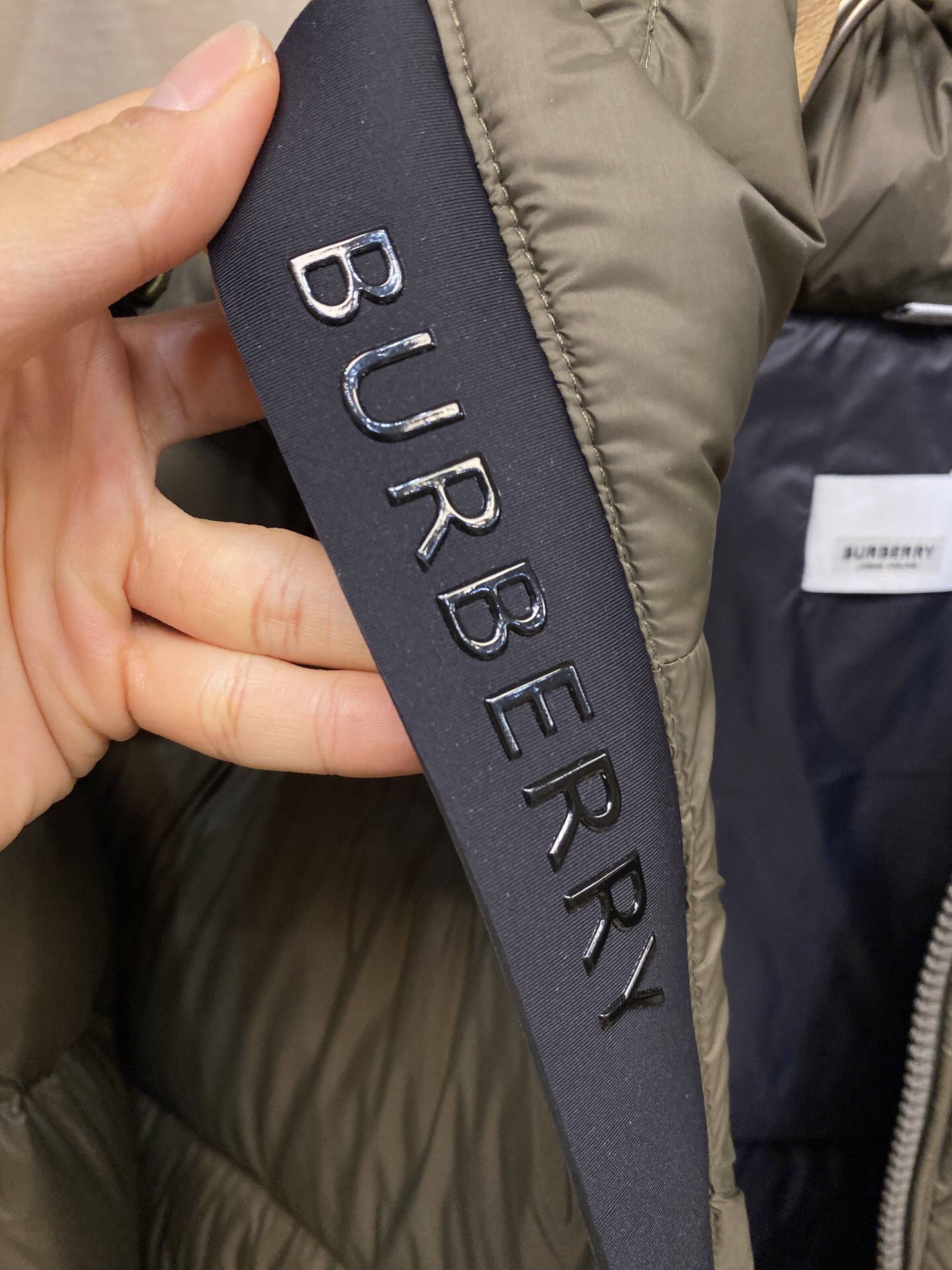 BURBERRY 2025年新作 バーバリー 2025SS ダウンジャケット 90%ホワイトグースダウン ダウンコート moncler