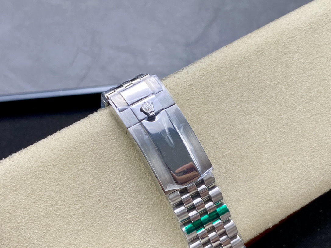 ROLEX ロレックス 潜水者SUBシリーズ  機械式時計潜水艇乗組員「70周年記念日」を称えて