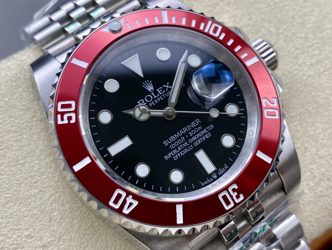 ROLEX ロレックス 潜水者SUBシリーズ  機械式時計潜水艇乗組員「70周年記念日」を称えて