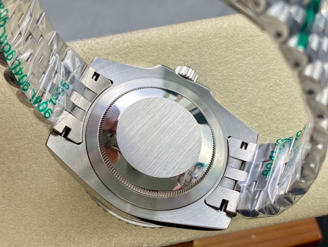 ROLEXロレックスの機械式時計 シードゥエラー  43MM時計