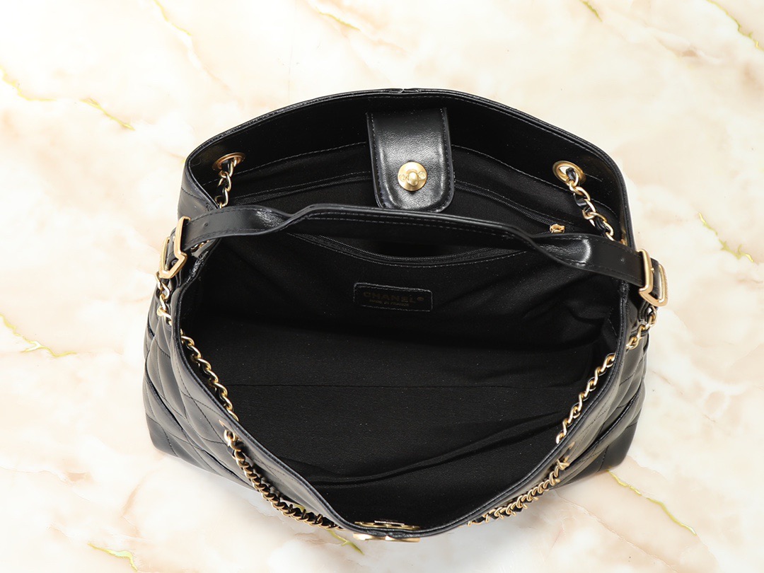 Chanel スエードバッグ工房のショーで注目のヒット商品「AS5634」