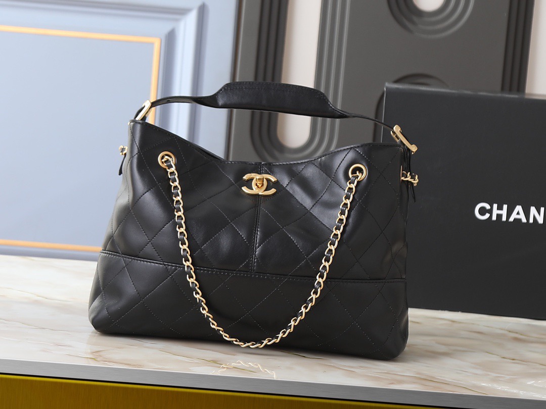 Chanel スエードバッグ工房のショーで注目のヒット商品「AS5634」