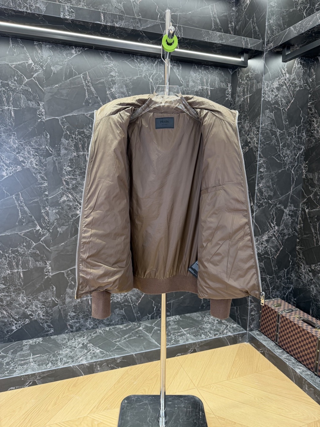 2026新作PRADAプラダ 冬のダウンジャケット 旬の新作 ユニセックスMONCLER