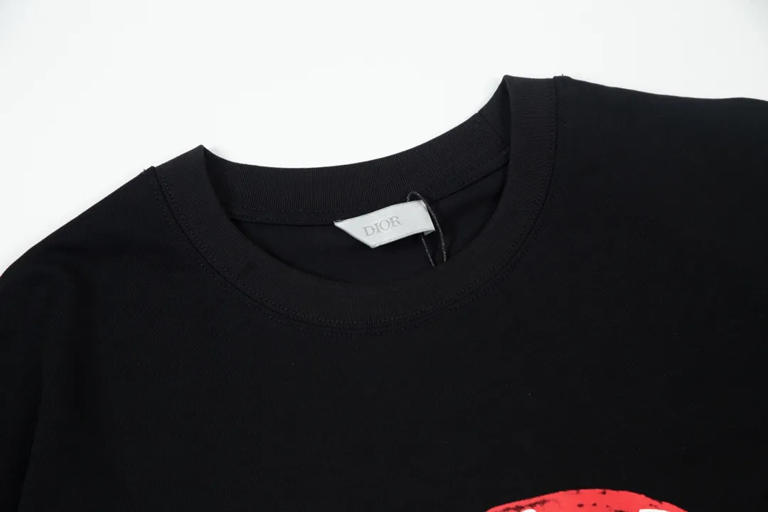 【DIOR 公式旗艦店】ディオール Tシャツ ご好評に付き再入荷！