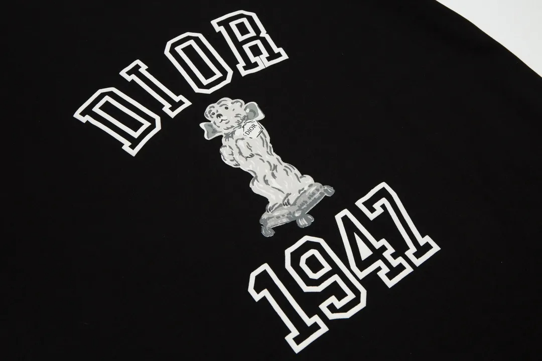 【DIOR 公式旗艦店】ディオール Tシャツ ご好評に付き再入荷！