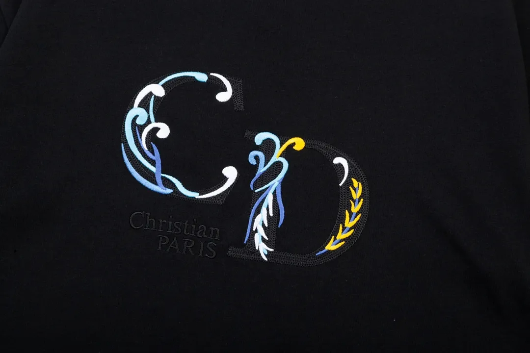 【DIOR 公式旗艦店】ディオール Tシャツ ご好評に付き再入荷！