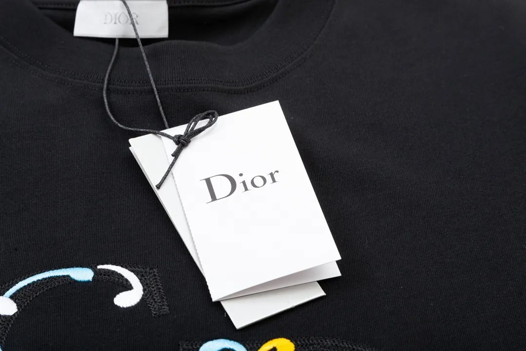 【DIOR 公式旗艦店】ディオール Tシャツ ご好評に付き再入荷！