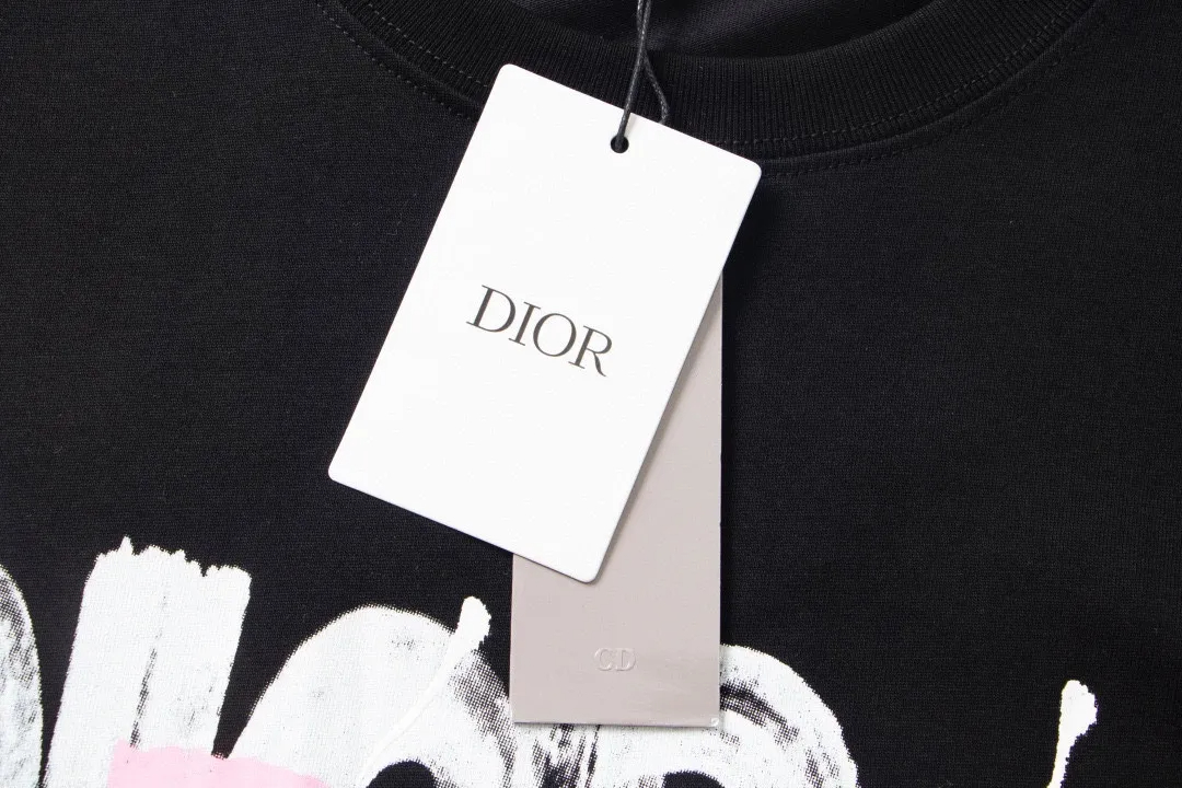 【DIOR 公式旗艦店】ディオール Tシャツ ご好評に付き再入荷！
