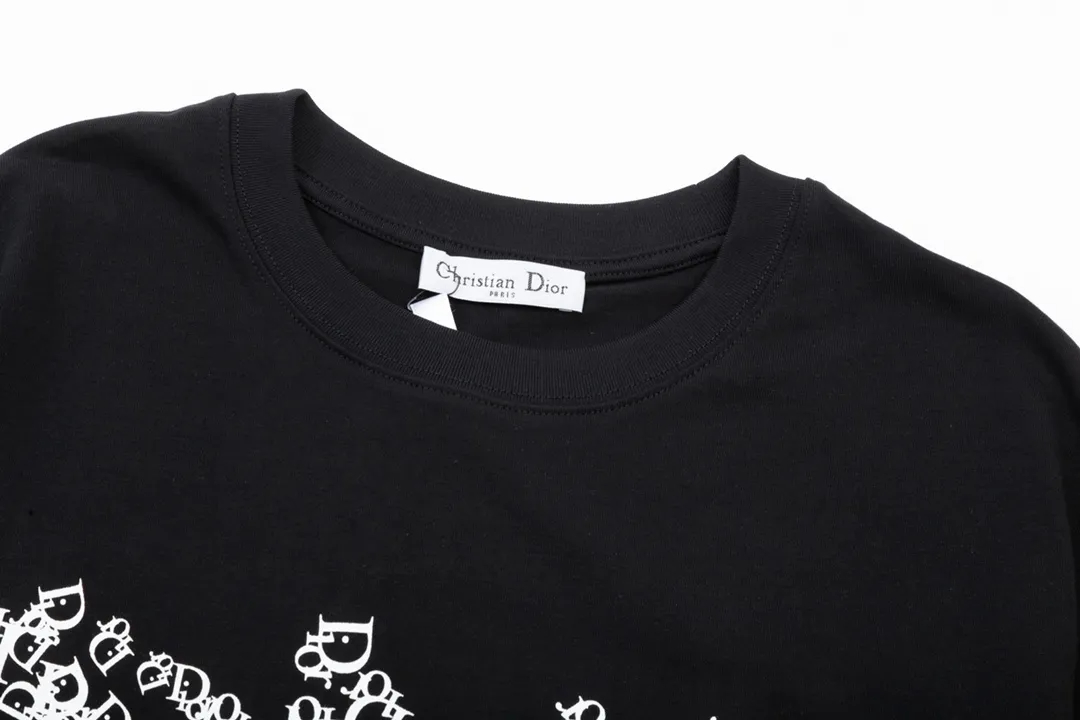 【DIOR 公式旗艦店】ディオール Tシャツ ご好評に付き再入荷！