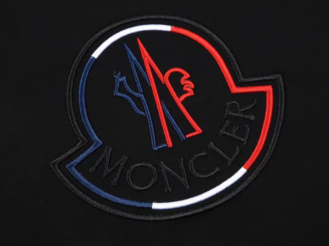 【2024】【MONCLER 公式旗艦店】モンクレール Tシャツ ご好評に付き再入荷！