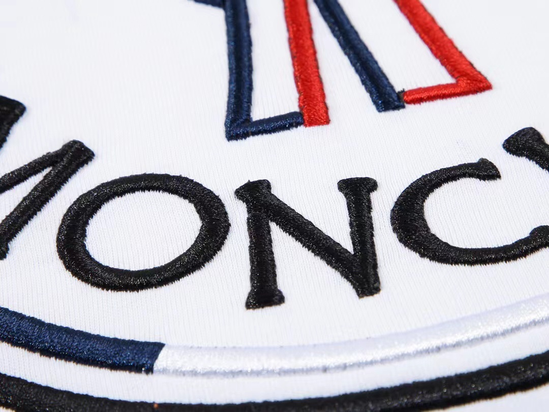 【2024】【MONCLER 公式旗艦店】モンクレール Tシャツ ご好評に付き再入荷！
