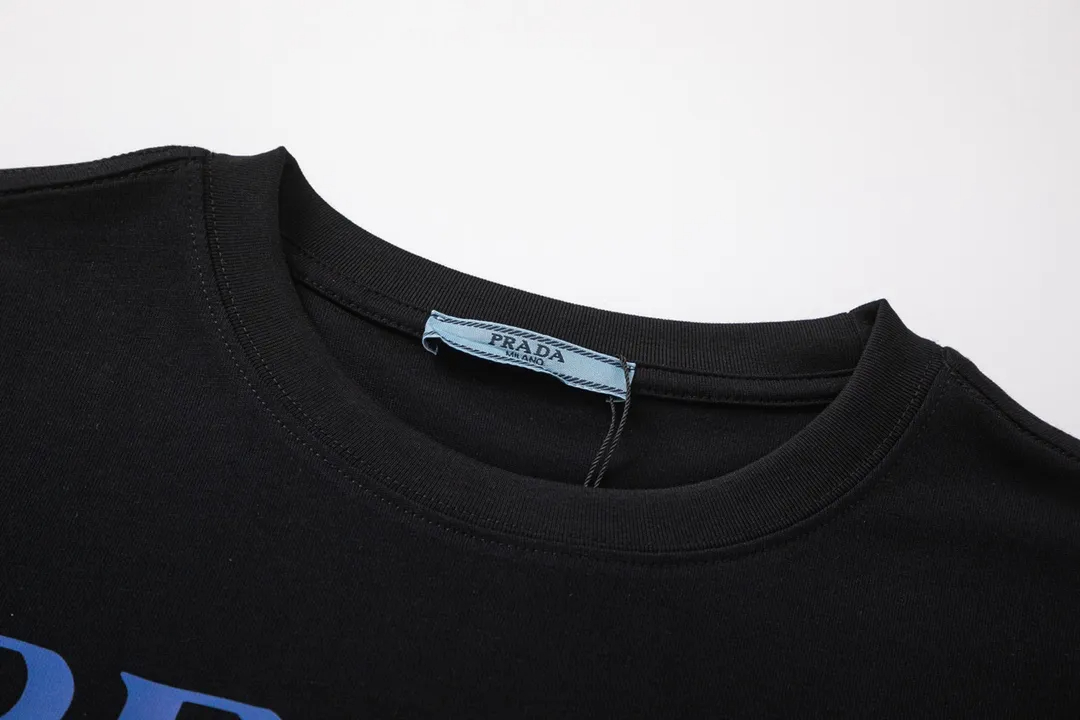 【PRADA 公式旗艦店】プラダ Tシャツご好評に付き再入荷！