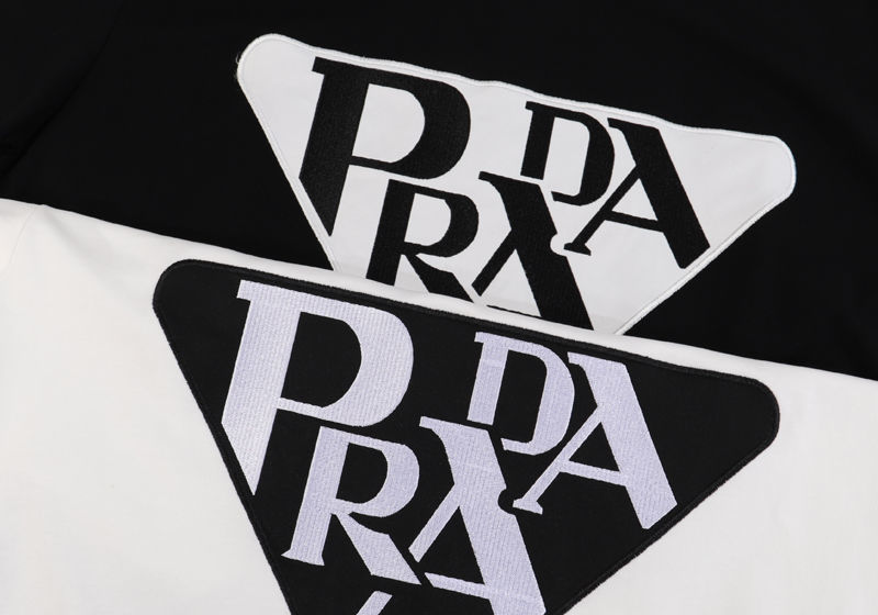 【Prada】( プラダ ) 男女兼用、ご好評に付き再入荷！