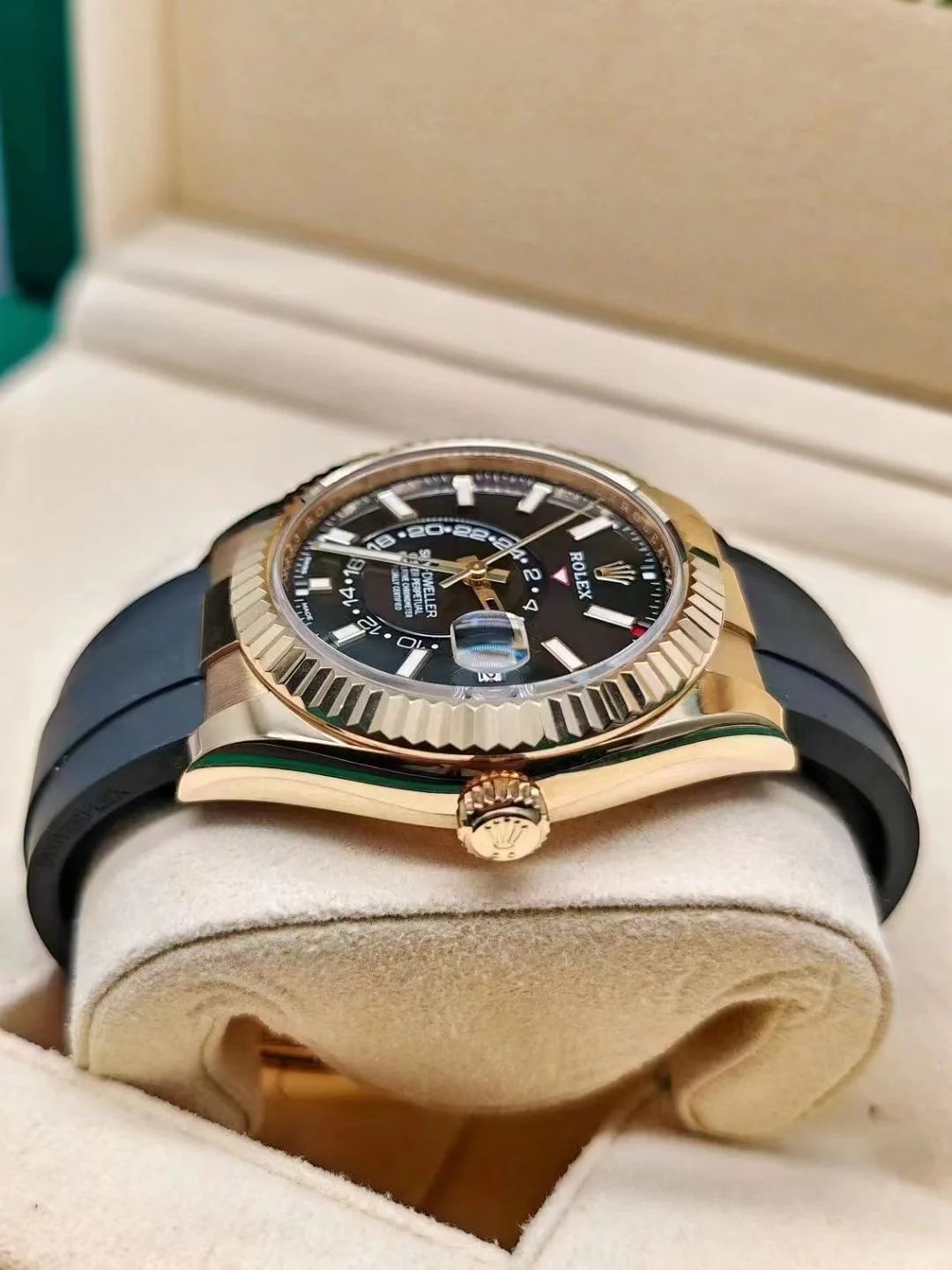 スカイドゥエラー 42MM時計