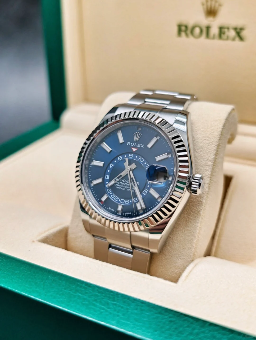 スカイドゥエラー 42MM時計